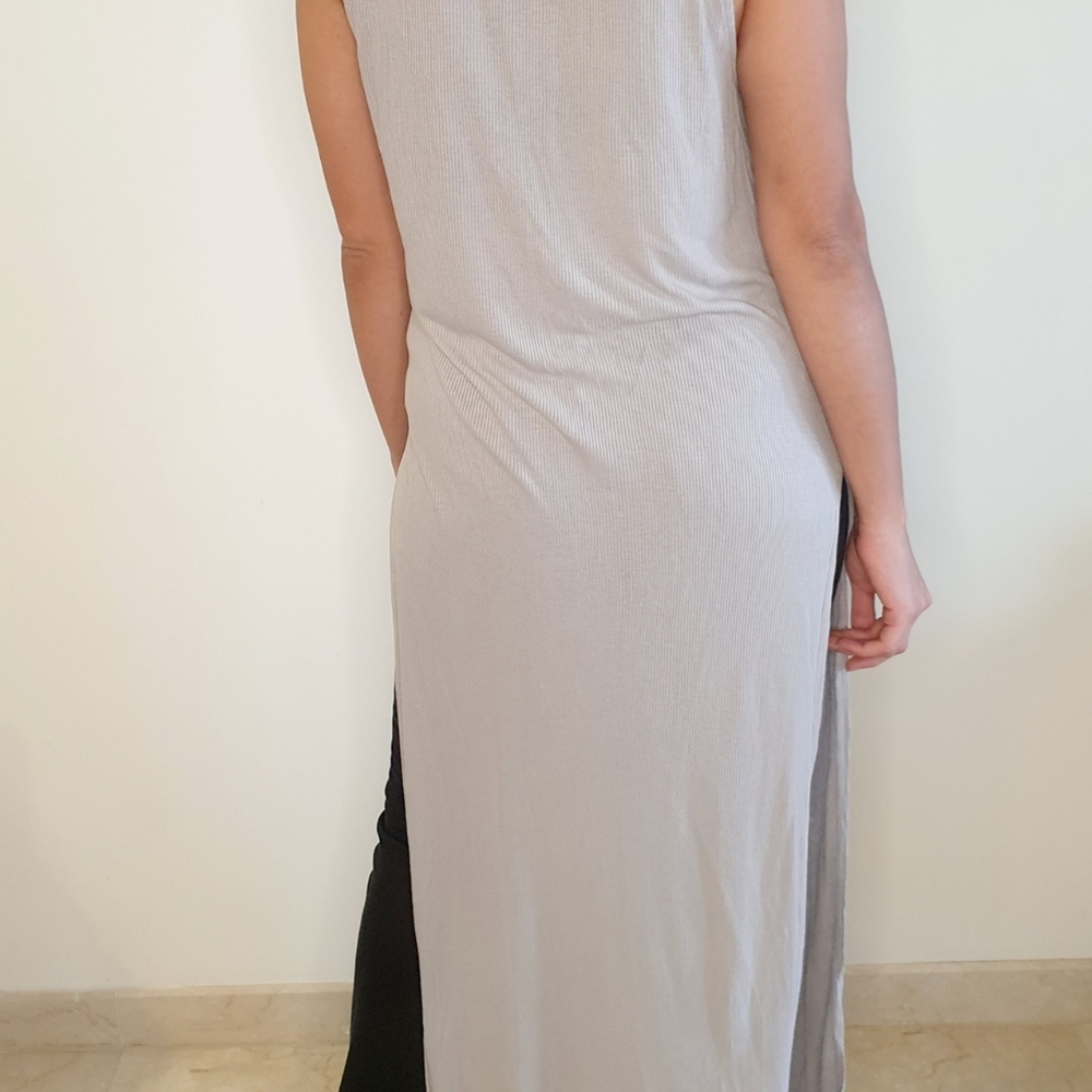 Long coverup - Picture 3 of 4
